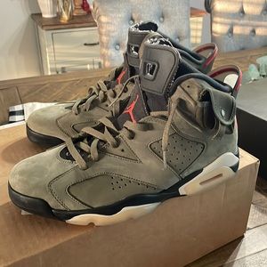 Travis Scott 6 olive